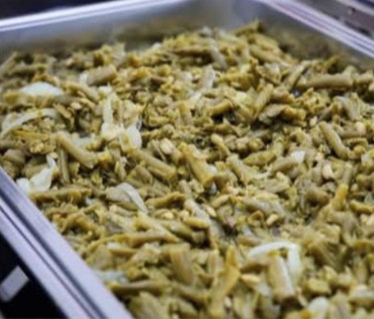 Chafing pan of seasoned green beans